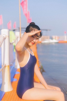 打屁股视频丨vk